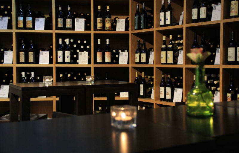 boutique-ST RAPHAEL-min_wine_vinorama_wine_bottle_cellar_red_wine_wines_storage_wine_rack-1077047